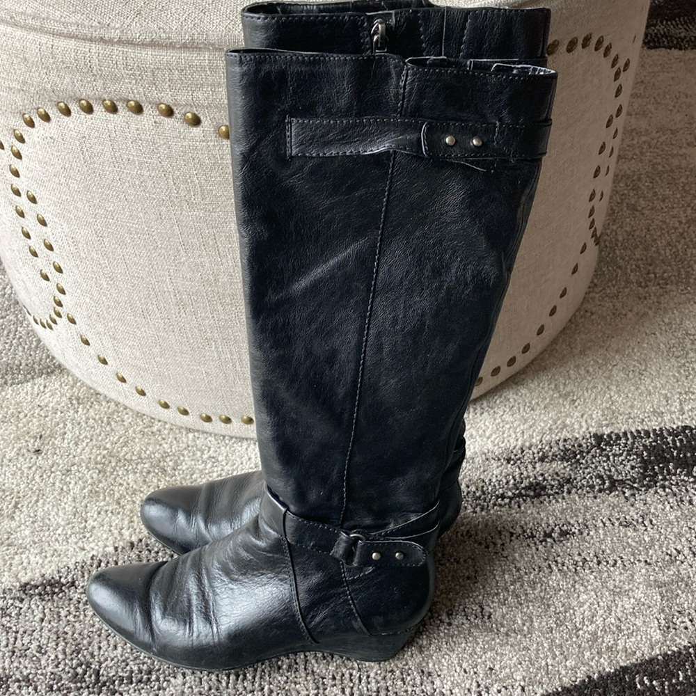 Black leather boots Bandolino Size 6.5